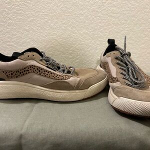 VANS- Tan and Black Sneakers with Patterned Laces